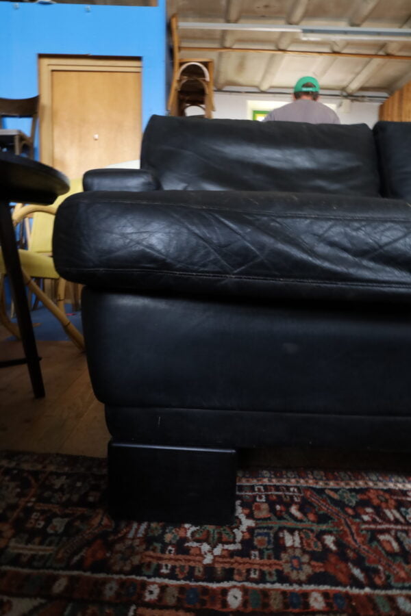 Grand canapé en cuir - Image 11 | bevintage.ch