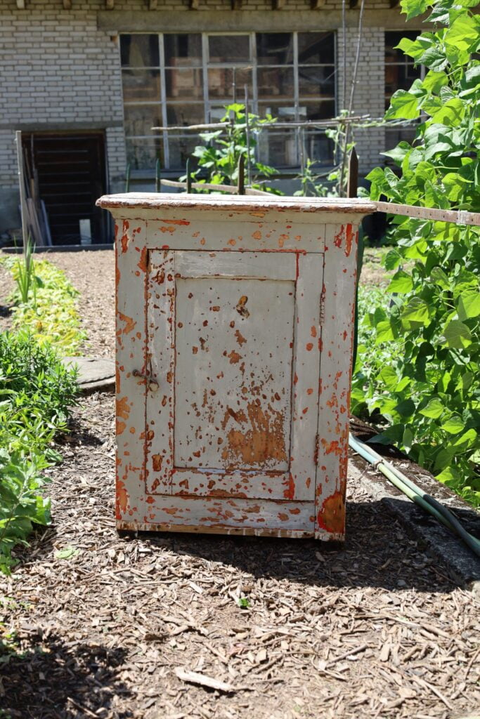 Antique cabinet (reserved)