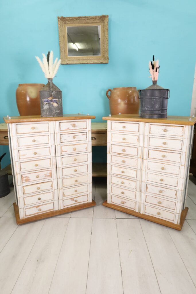 Chests of drawers / drawer furniture