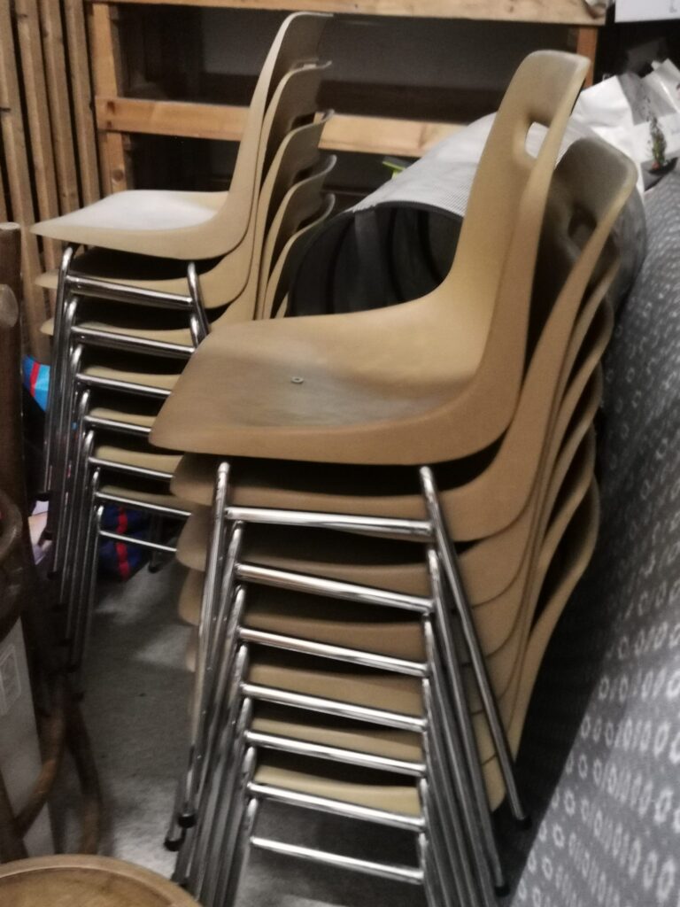 14 stacking chairs plastic