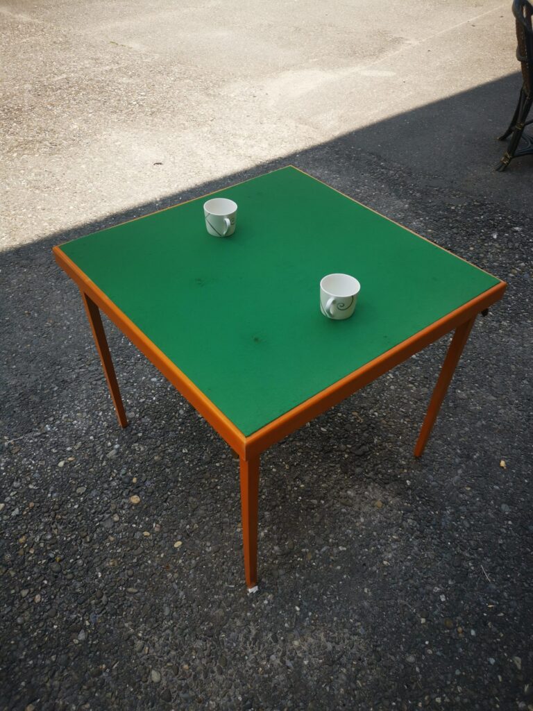 60s game table foldable