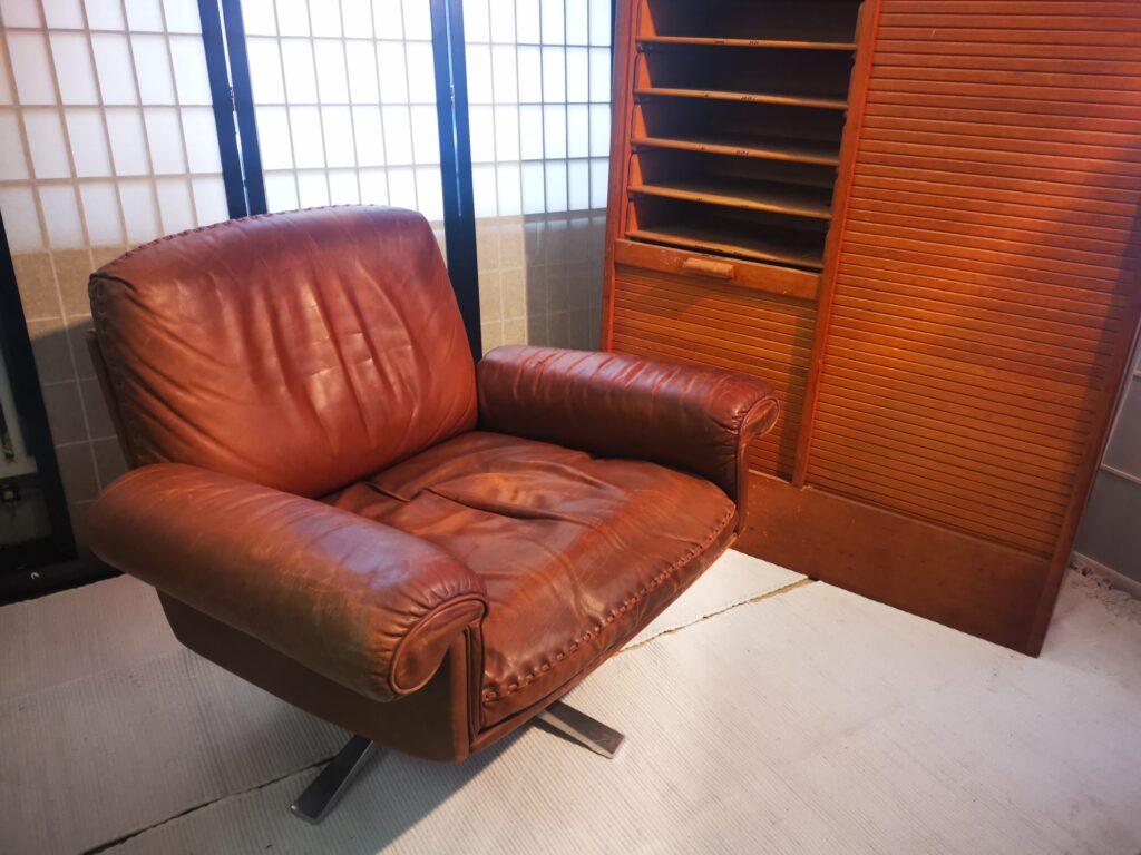 70s leather armchair