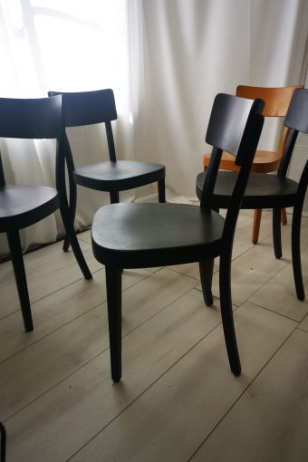 Horgen Glarus Classic Stühle - Image 1 | bevintage.ch