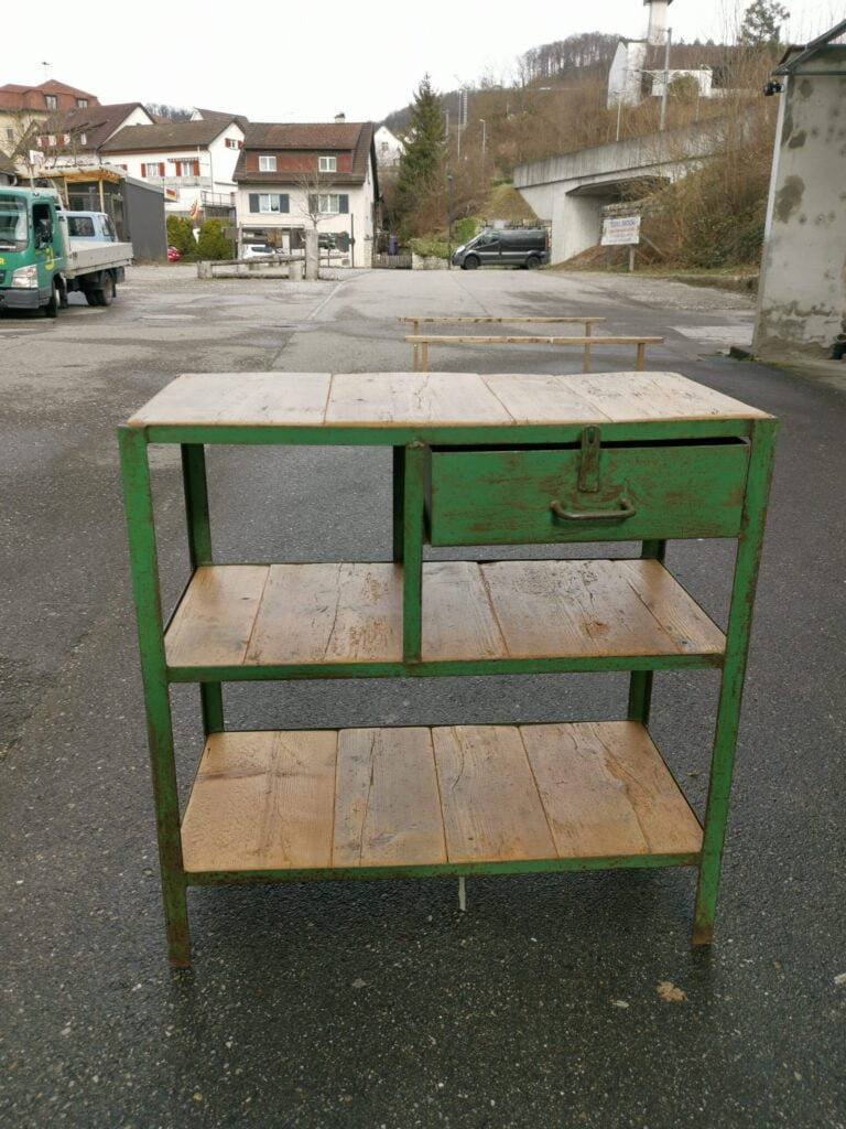 Commode insolite de haute qualité