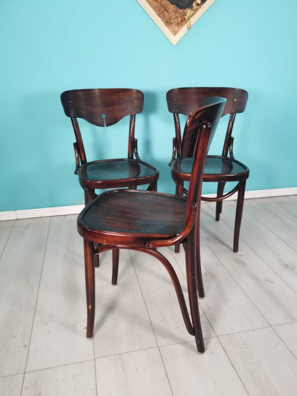 Dark stain chairs - Image 2 | bevintage.ch