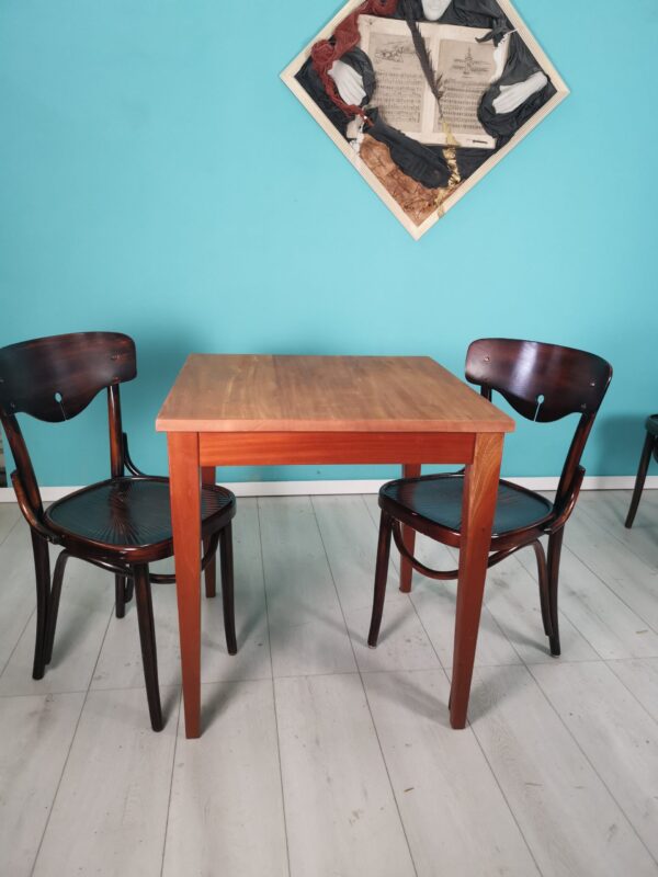 Dark stain chairs - Image 1 | bevintage.ch