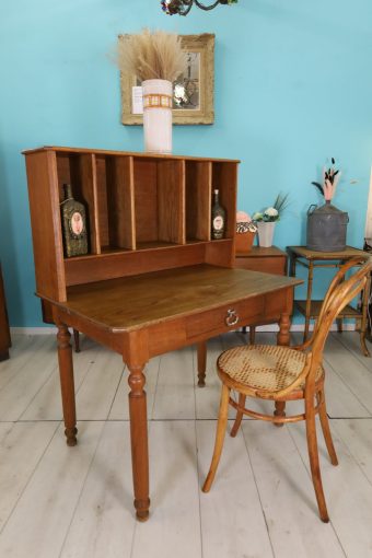 Hotel desk