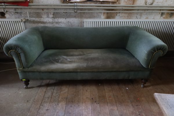 Chesterfield sofa 19th century - Image 1 | bevintage.ch