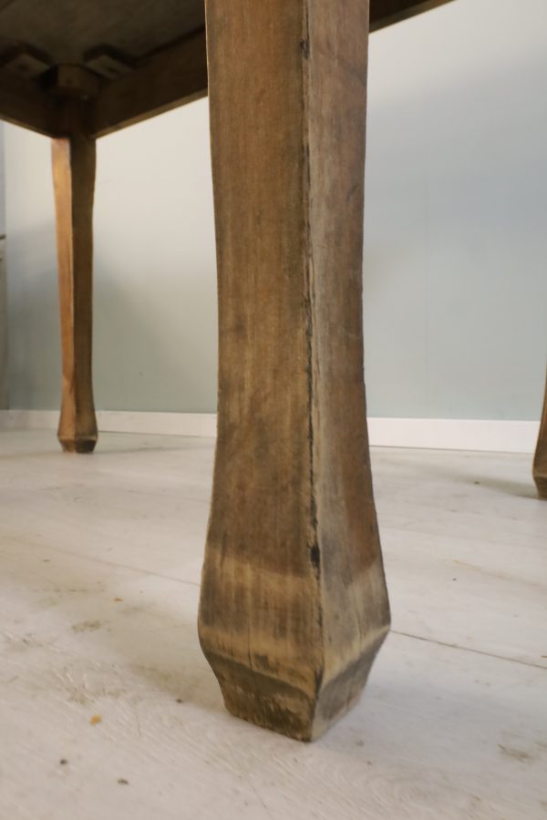 Table ancienne en bois de hêtre - Image 1 | bevintage.ch