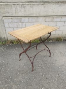Small dining table - fir wood and wrought iron