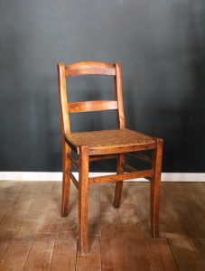 Chaise vintage (n° 24)