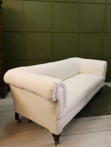 Canapé antique - retapissé - 19ème siècle