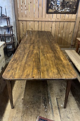 Table antique de 3 mètres de long