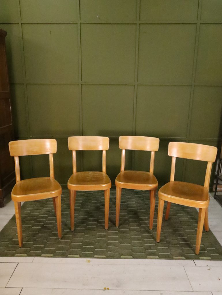 Swiss bistro chairs - beech - 59 pcs