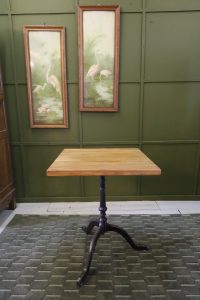 Petite table Horgenglarus - années 60 - Frêne