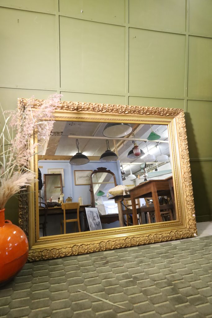 Magnificent and large mirror - gold leaf - early 20th century