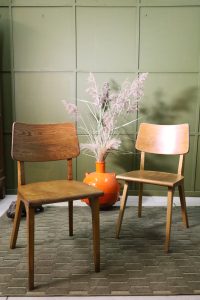 Restored Swiss oak chairs - 60s - 1/14 pcs