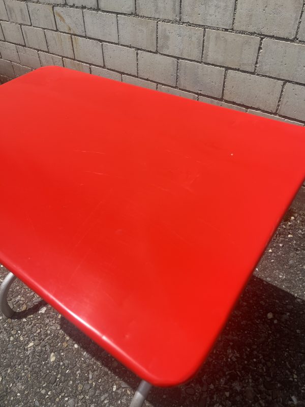 Bigla table de jardin rouge
