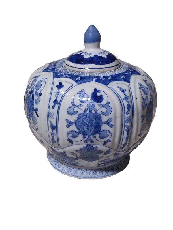 Vintage vase chinese blue