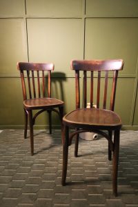 Chaises Art Nouveau - Début 20ème siècle - Thonet - 1/2 pc