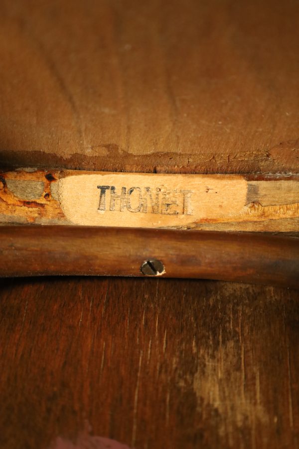 Chaises antiques Thonet