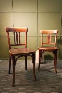 Dining room chairs - Art Nouveau - J&J Kohn - 1/2 pcs.