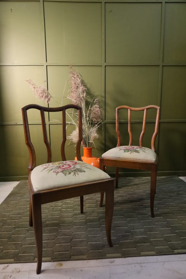 Arts & Crafts Chairs walnut