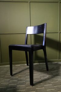 Horgenglarus Stühle schwarz Leder – Schweizer Stühle – 1/14 Stk