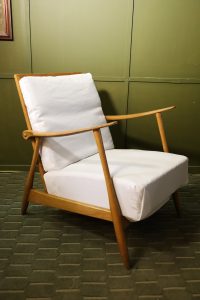 Sessel Mid Century – Stoff und Farbe nach Wahl – Lounge Sessel 70er Jahre – 1/2 Stk
