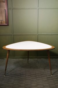 Coffee table triangular Ilse Möbel - Mid Century 50s -