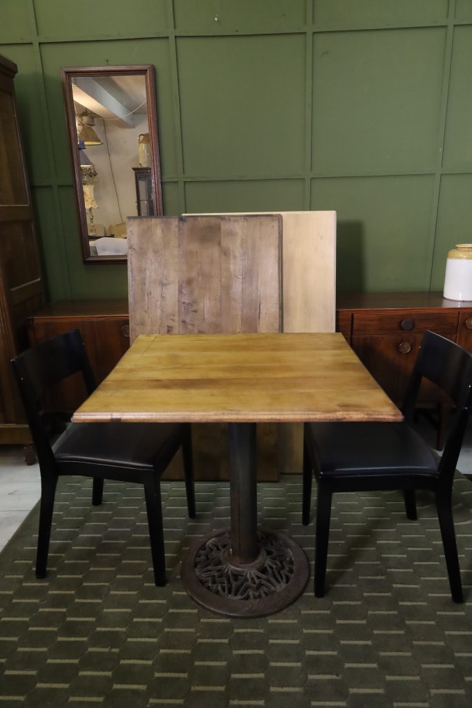 Table de bistrot en hêtre - 80x75cm - 1 pce