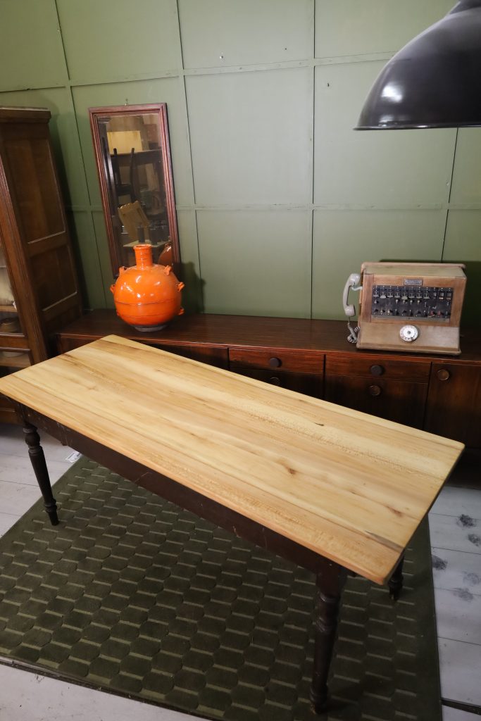 Table en cerisier - Art Nouveau - 180x68cm