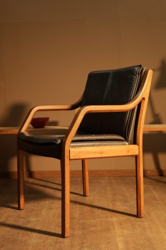 Walther Knoll armchair