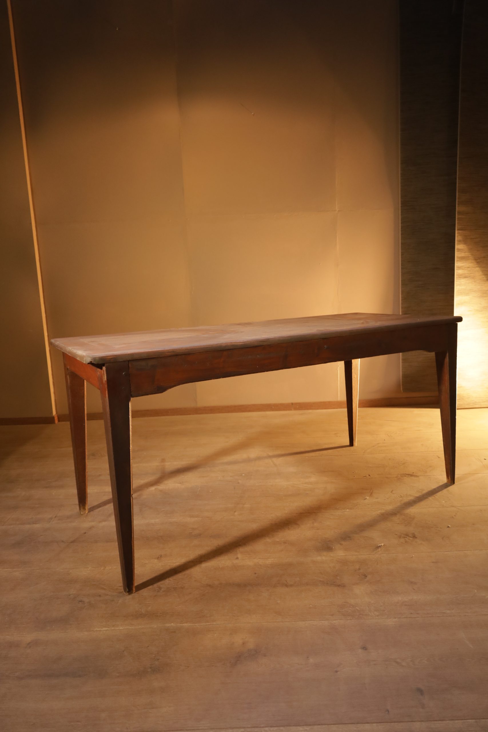 Table ancienne en épicéa sombre - 160x69cm - années 40-60