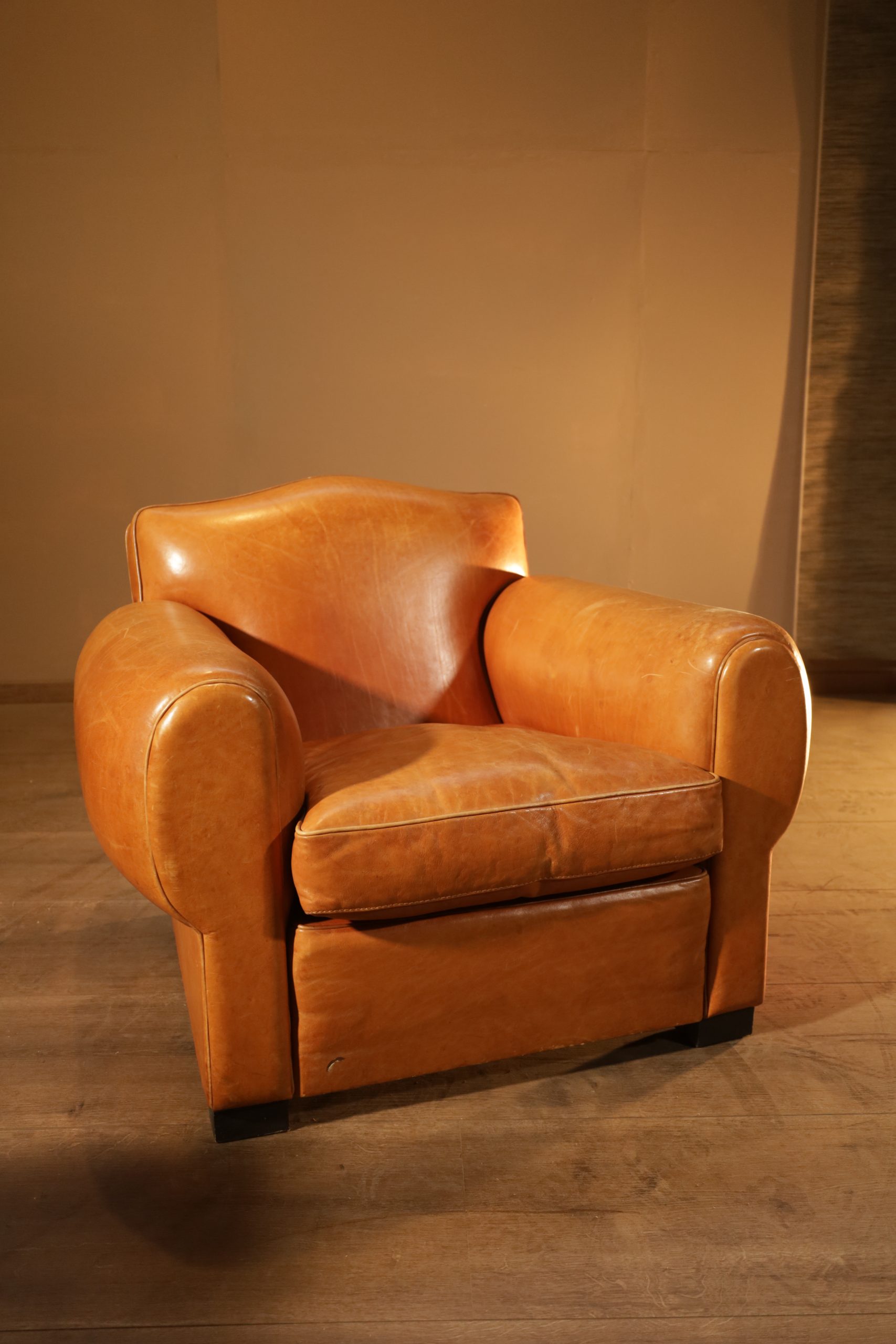 Lounge Sessel - Kult Klub-Sessel - Moustache Sessel im Art Deco Stil