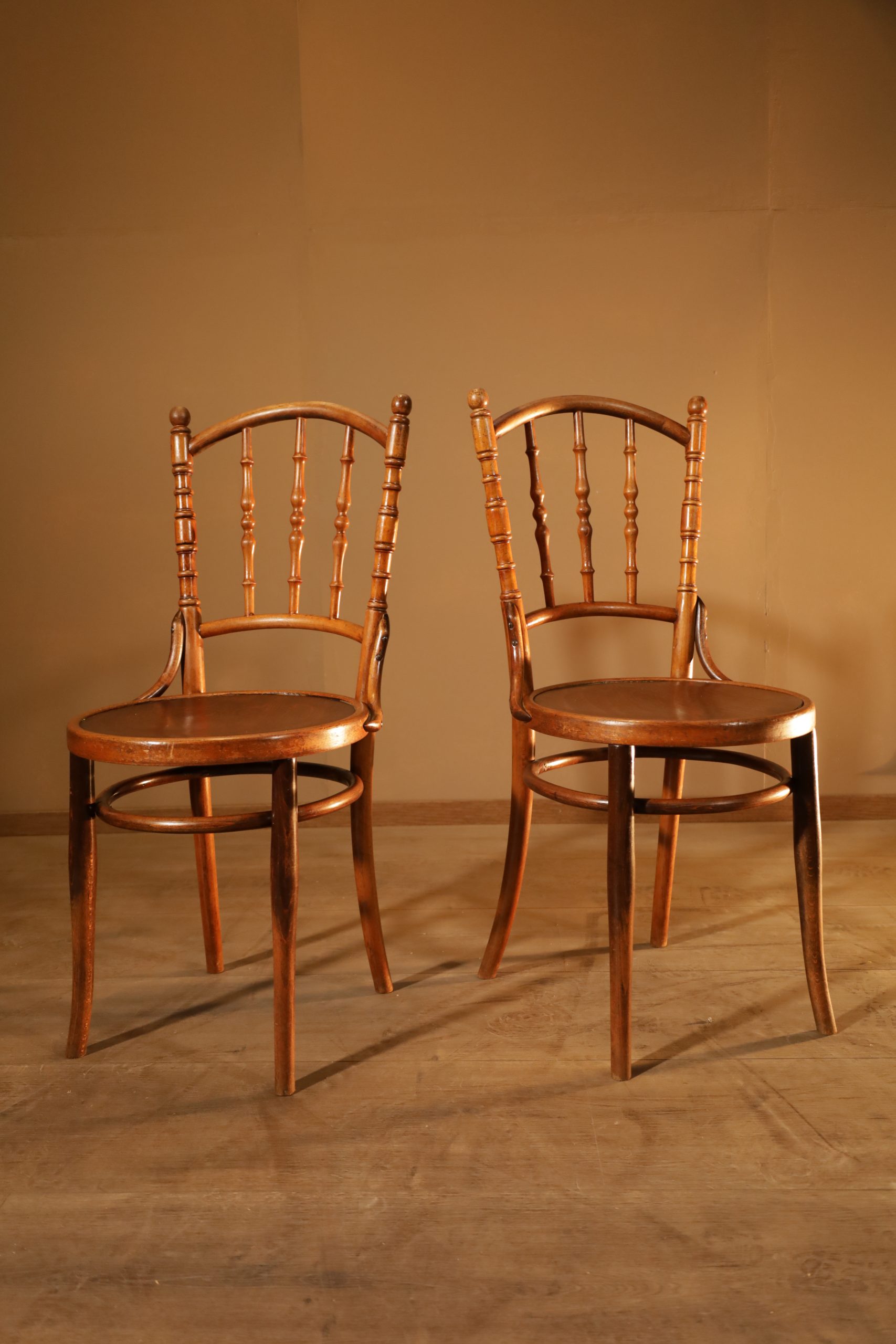 Jakob & Kohn chairs