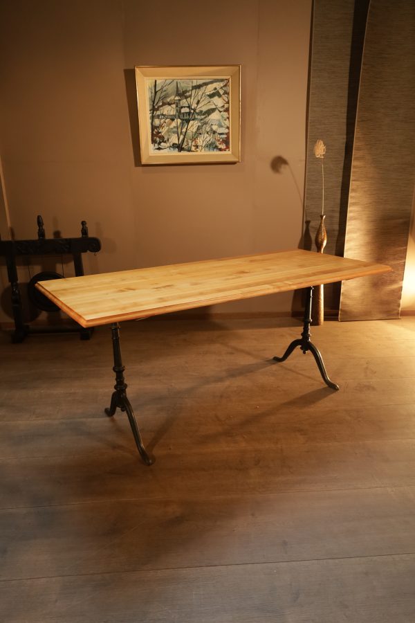 Horgen Glarus Kirschbaum Tisch