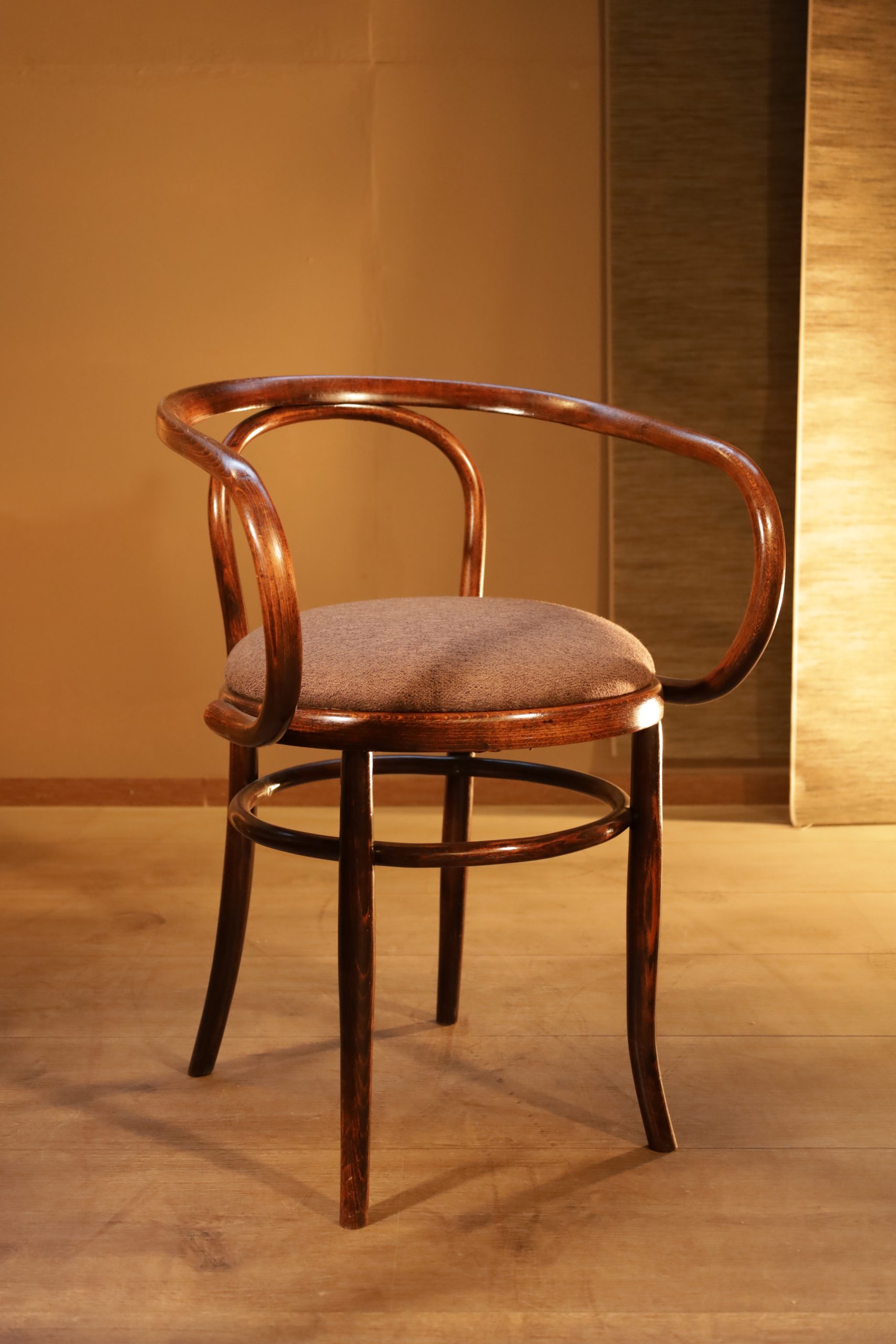 Mundus Thonet Stuhl
