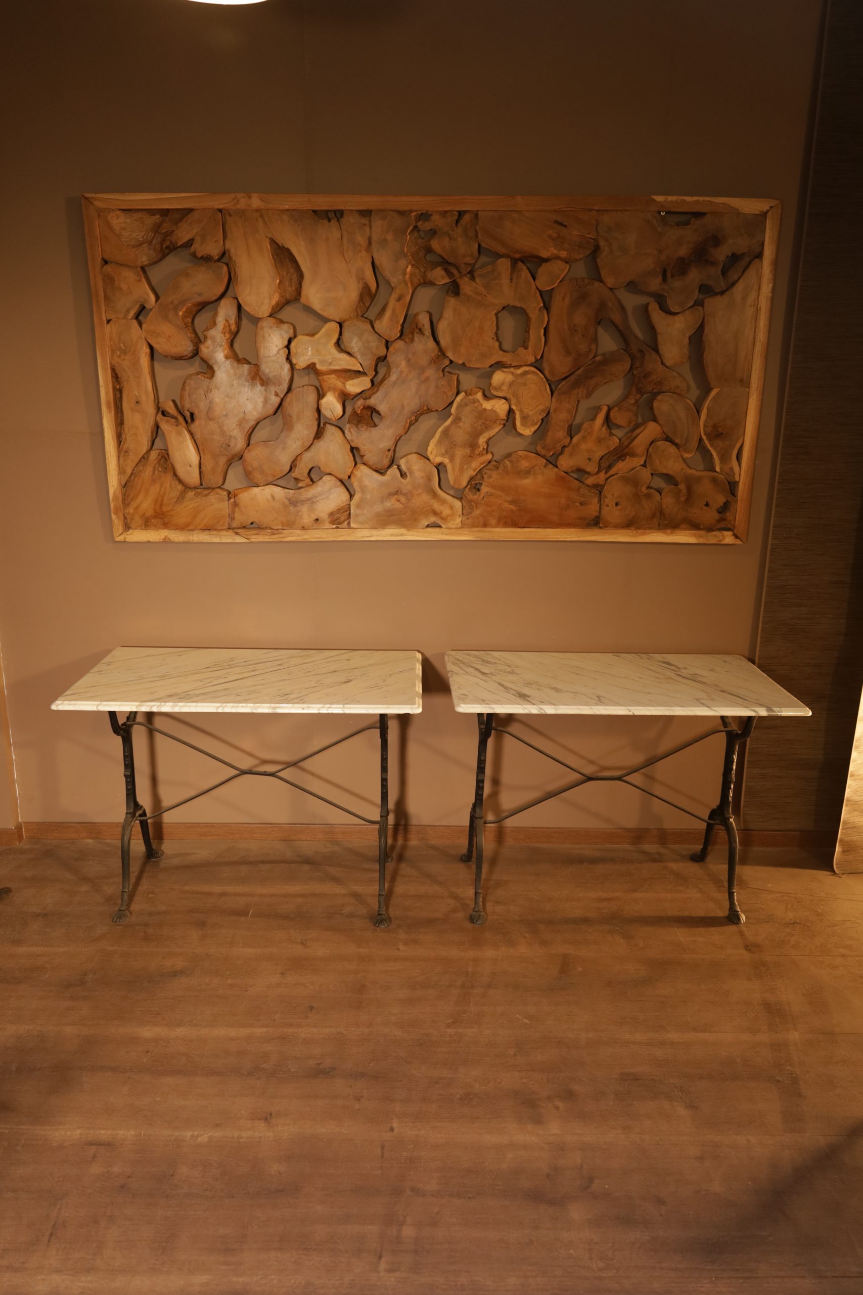 Marble table - with cast iron legs - 1/2 pc