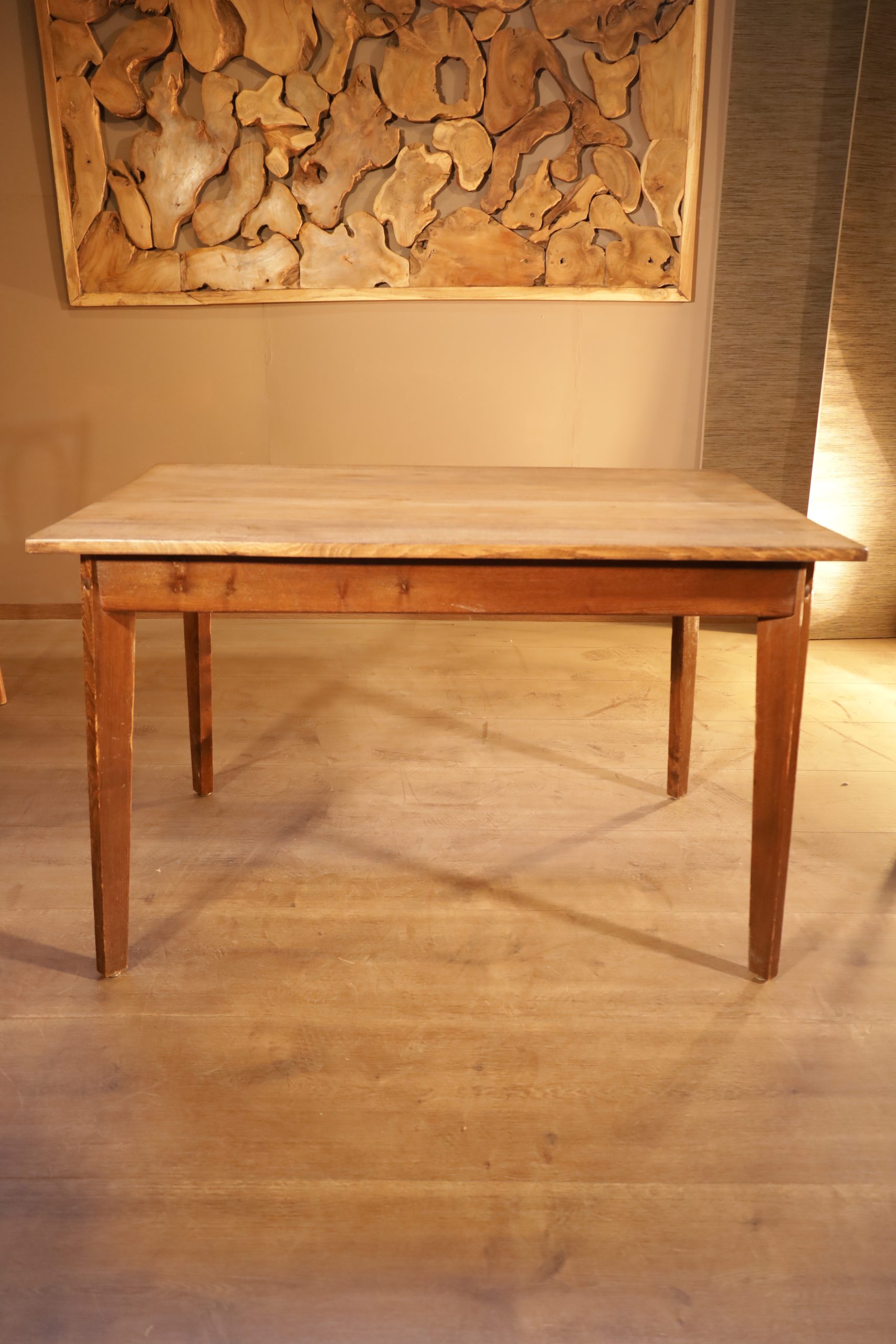 Table de bistrot