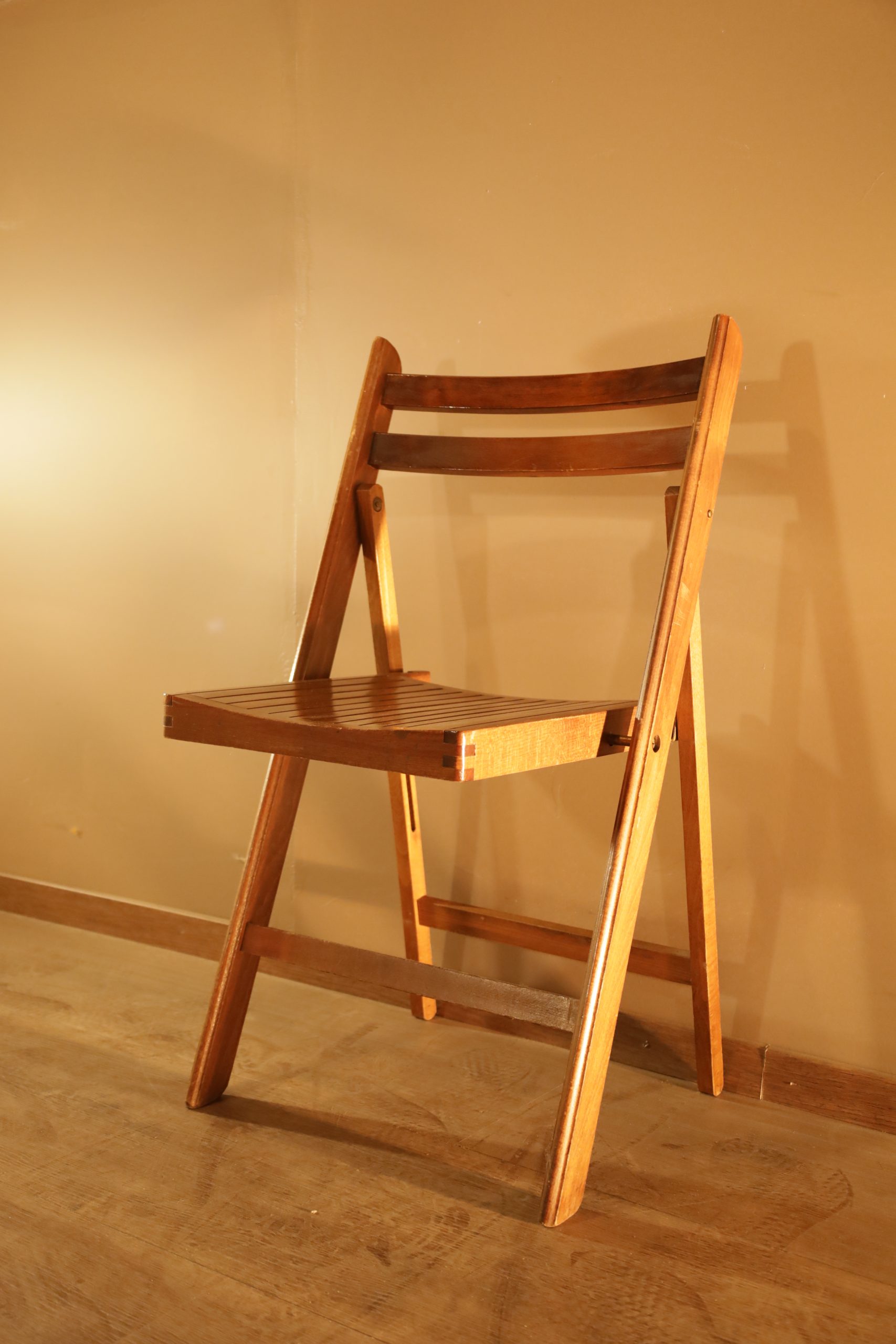Folding chairs - beech - 70s/80s - 1/30 pcs.